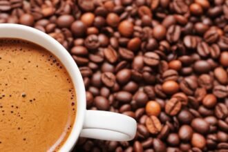 coffee2 - Τι συμβαίνει στον οργανισμό μας όταν πίνουμε καφέ;