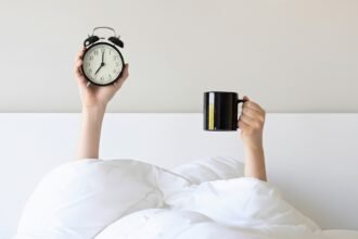 wakeup - 10 πρακτικοί τρόποι για να γίνεις πρωινός τύπος