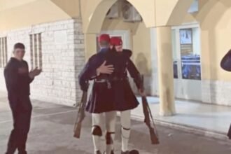 evzones - «Ευγνώμων που το ζήσαμε μαζί..»: Λύγισε ο Εύζωνας στην τελευταία του αλλαγή