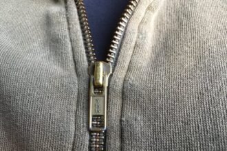 faxum218gpx11 - Τι να κάνεις όταν το φερμουάρ κολλάει – Δύο απλές λύσεις που δουλεύουν