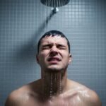 κρύο ντουζ - Πώς ένα κρύο ντους μπορεί να επηρεάσει το σάκχαρό σου – Κι όμως, δεν είναι όπως νομίζεις!
