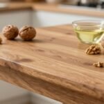 Ξύλινα έπιπλα που αποκαθίστανται με φυσικά υλικά