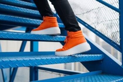 σκάλα - Τι χρειάζεσαι για να μην κουράζεσαι όταν ανεβαίνεις σκαλιά