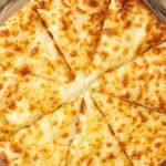 b3ar cheese pie feat - Η πιο εύκολη τυρόπιτα της τεμπέλας: Χωρίς φύλλο, έτοιμη σε 5 λεπτά με υλικά που έχεις ήδη