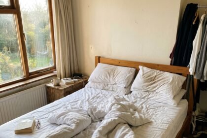 bed feat 1782159725883 - Γιατί δεν πρέπει να στρώνεις το κρεβάτι σου αμέσως μόλις ξυπνήσεις το πρωί