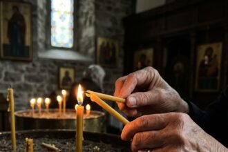 faith inline 1 new 1782287568464 - Ποιοι γιορτάζουν αύριο: Ο προστάτης των φτωχών και η συγκινητική ιστορία πίσω από το εκκλησάκι του