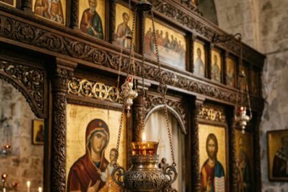 orthodox kantili inline - Ποιος μεγάλος Άγιος τιμάται στις 7 Ιουνίου - Τα θαύματα και η προορατική του χάρη