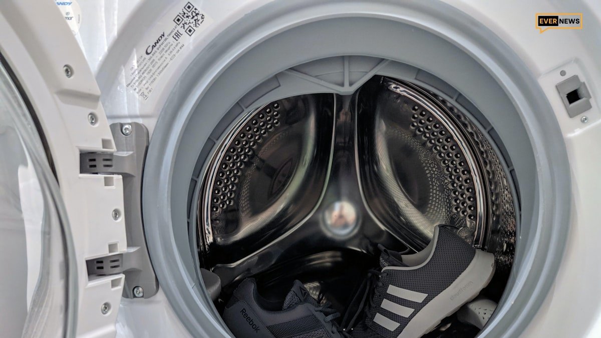 Clean open front load washing machine details