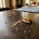 diy walnut featured 1783869643311 - Το πανέξυπνο κόλπο με το καρύδι που εξαφανίζει τις γρατζουνιές από τα ξύλινα έπιπλα