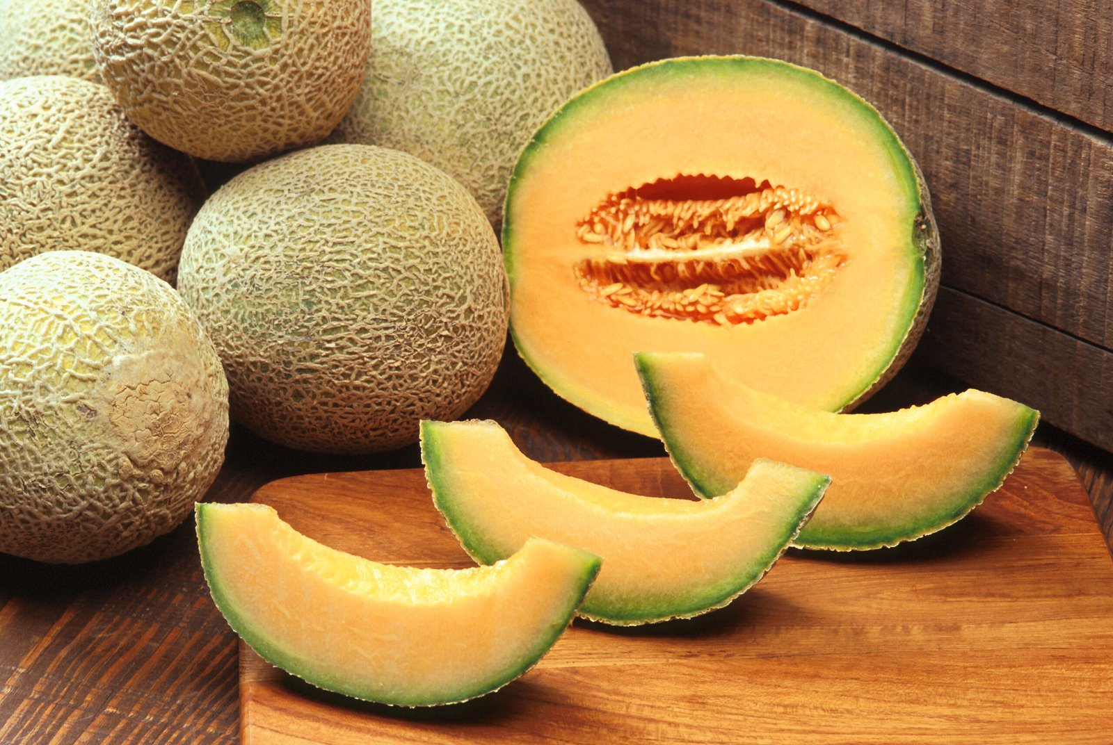 File:Cucumis melo var. reticulatus (photo by Scott Bauer).jpg
