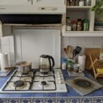 spiti featured 1784095626866 - Πώς να καθαρίσετε τα φίλτρα του απορροφητήρα από τα λίπη με 1 απλό υλικό από την κουζίνα