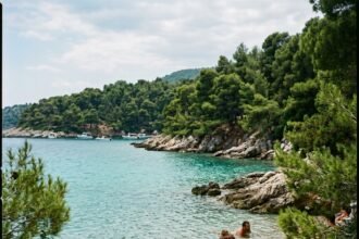 Το κρυφό νησί δίπλα στην Αθήνα - Κεντρική